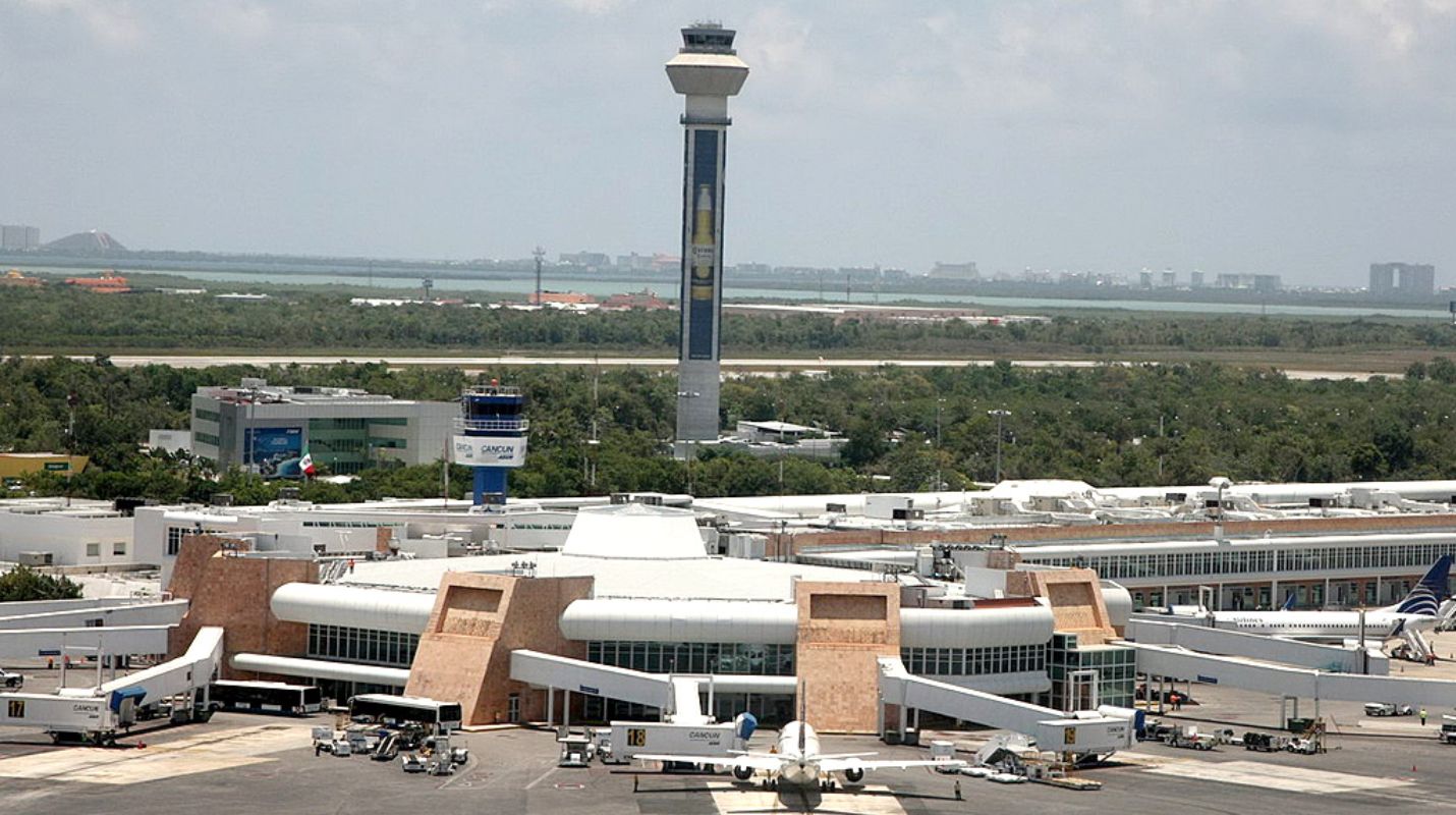 ¿Cómo llegar a las terminales del Aeropuerto de Cancún?