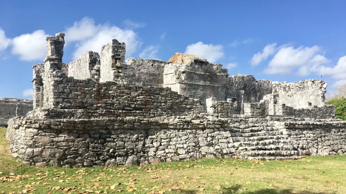 ¿Cuáles son los sitios arqueológicos de Cancún?