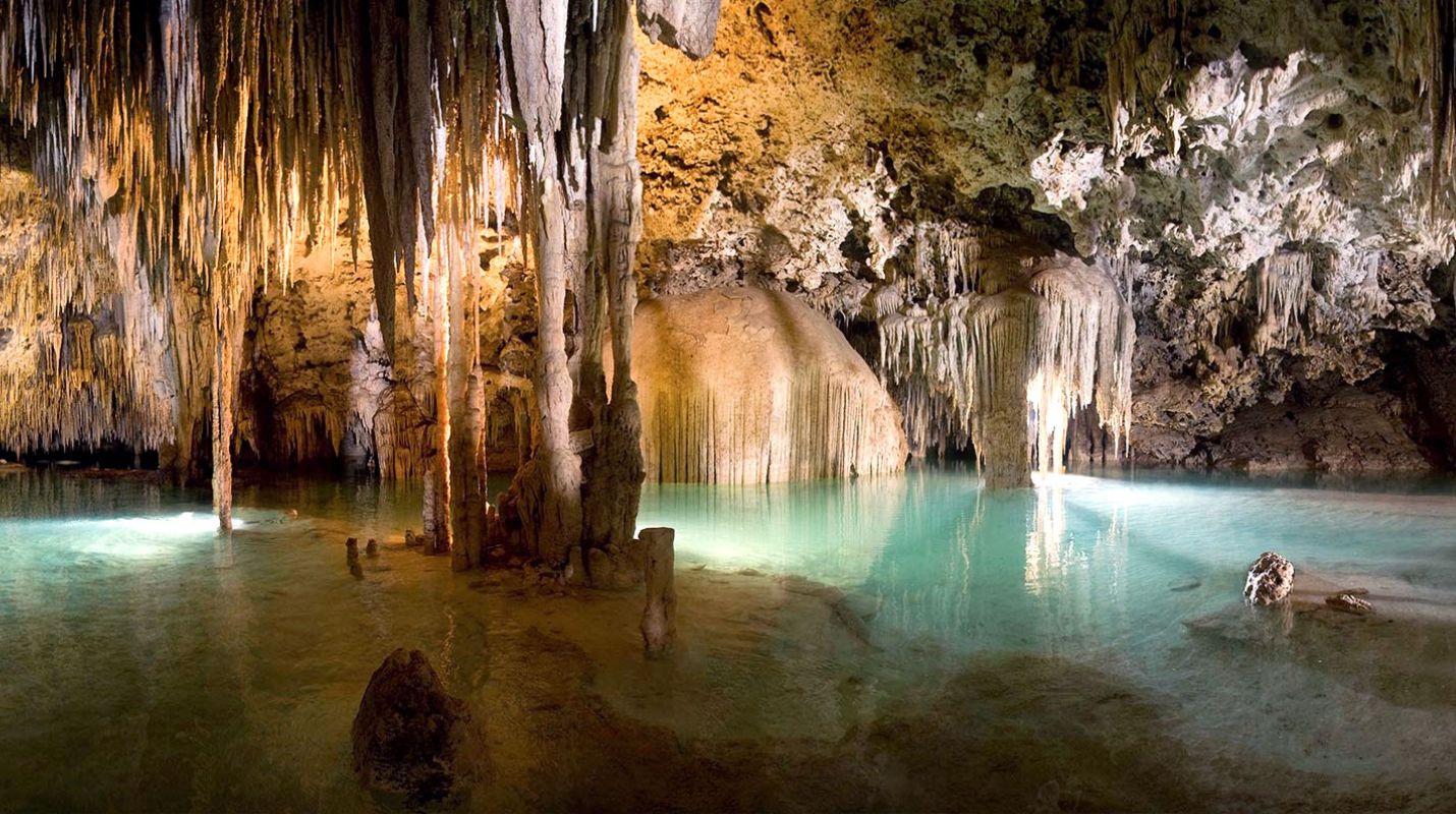 Descubre la magia de Río Secreto en Cancún