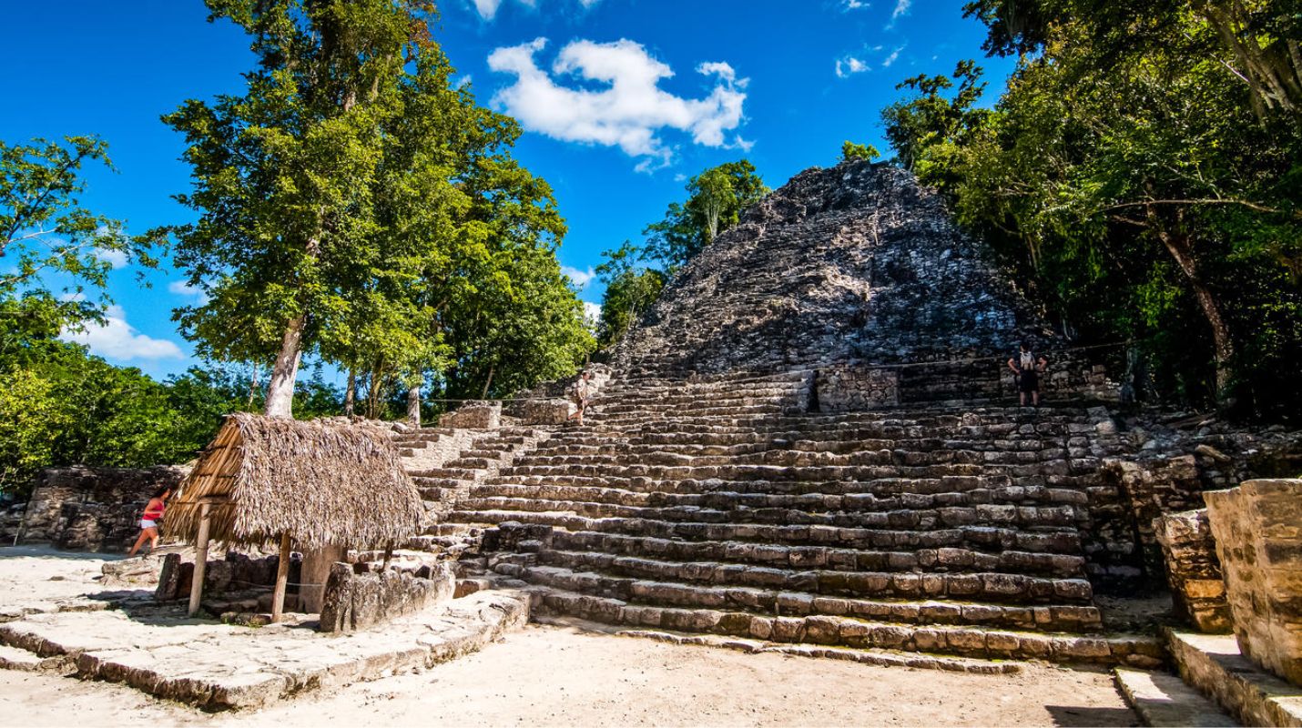 Guía para explorar las ruinas de Cobá