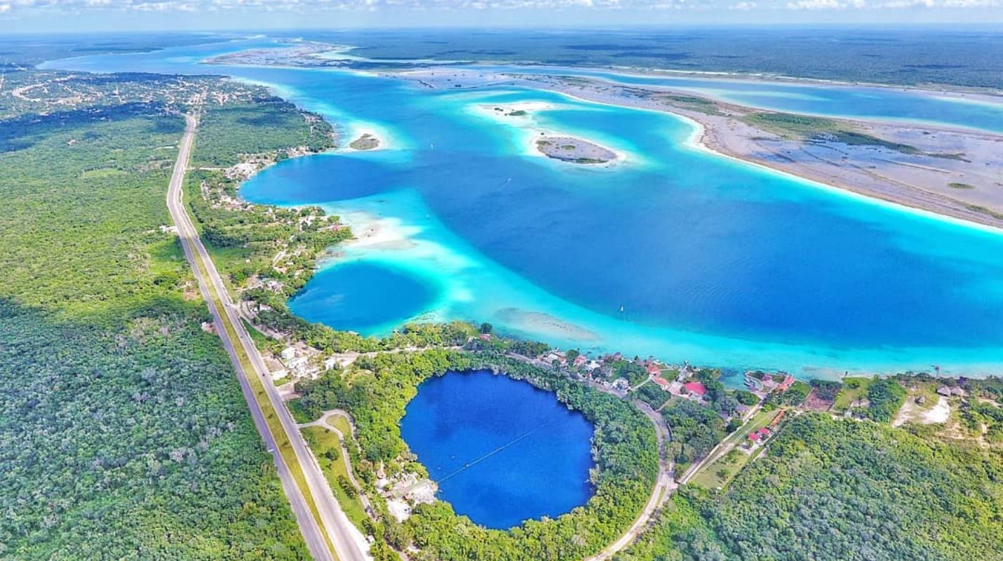 Laguna de Bacalar: Descubre la magia de los 7 colores