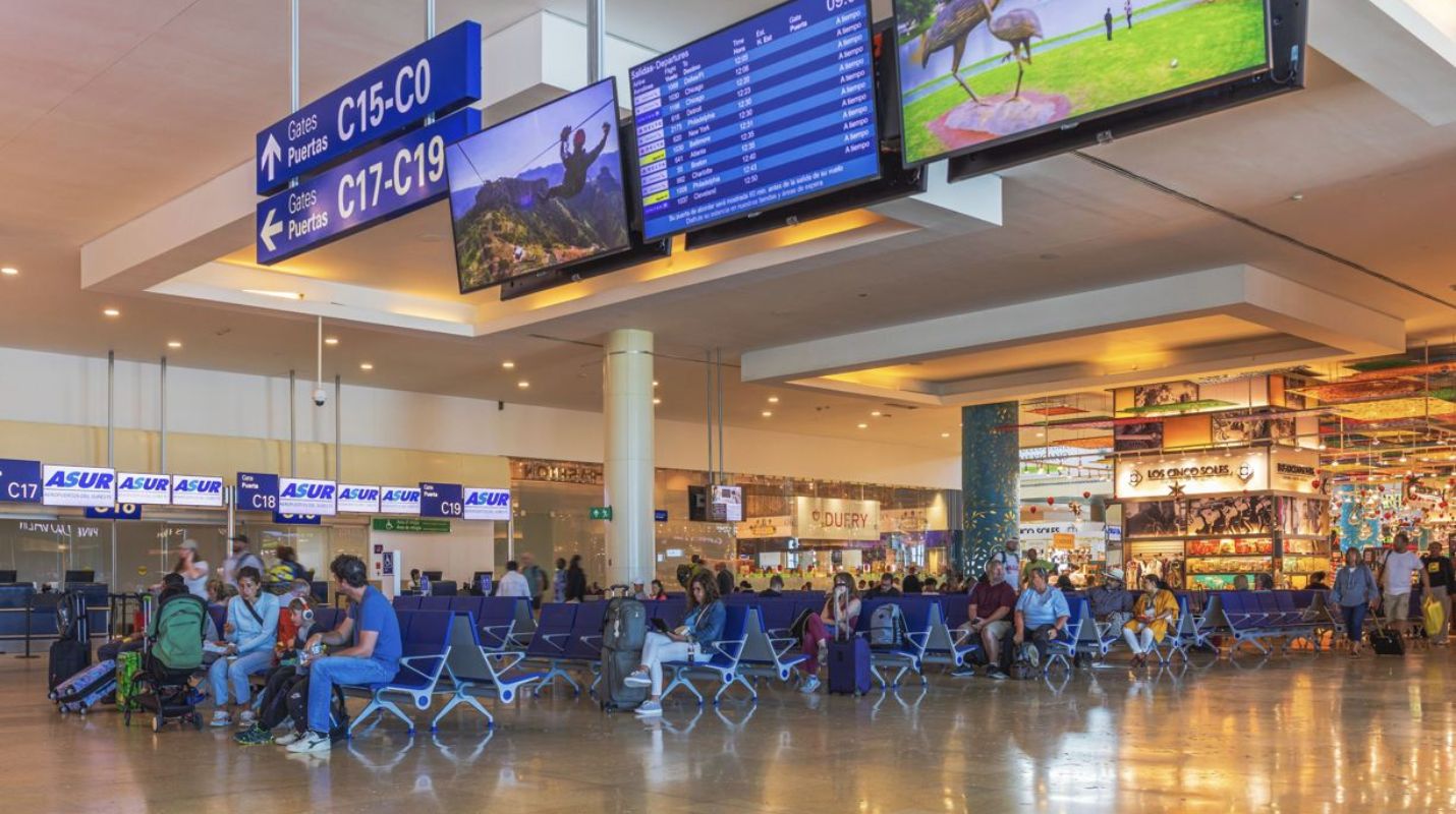 Qué hacer si aterrizas en la terminal equivocada en Cancún