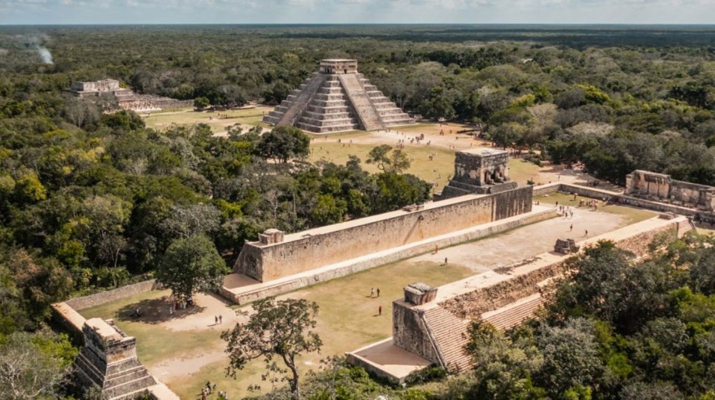 Ruinas en Riviera Maya: Recorrido por la historia maya