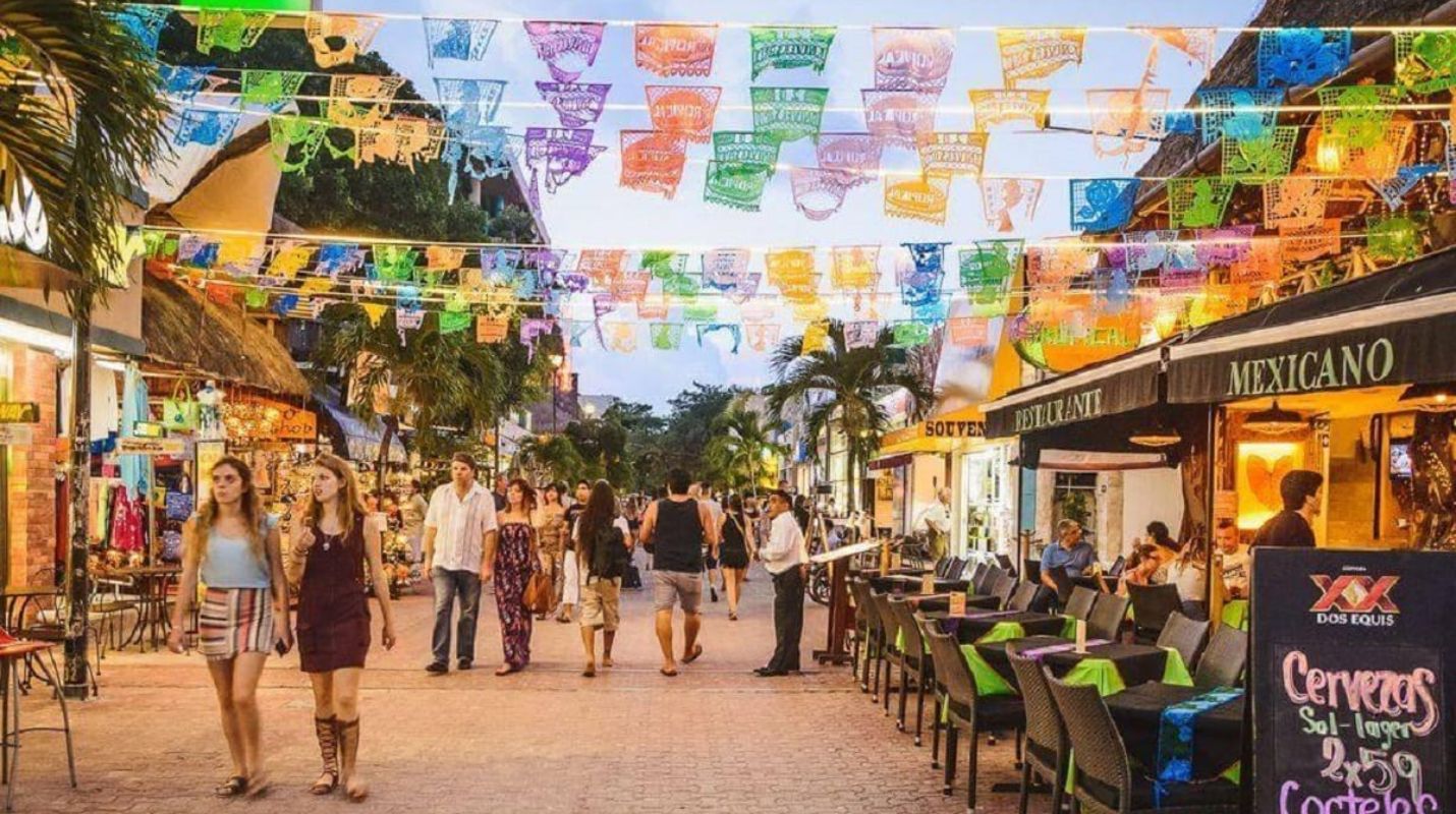 Ruta Gastronómica en Playa del Carmen: Los Mejores Restaurantes y Comidas Locales
