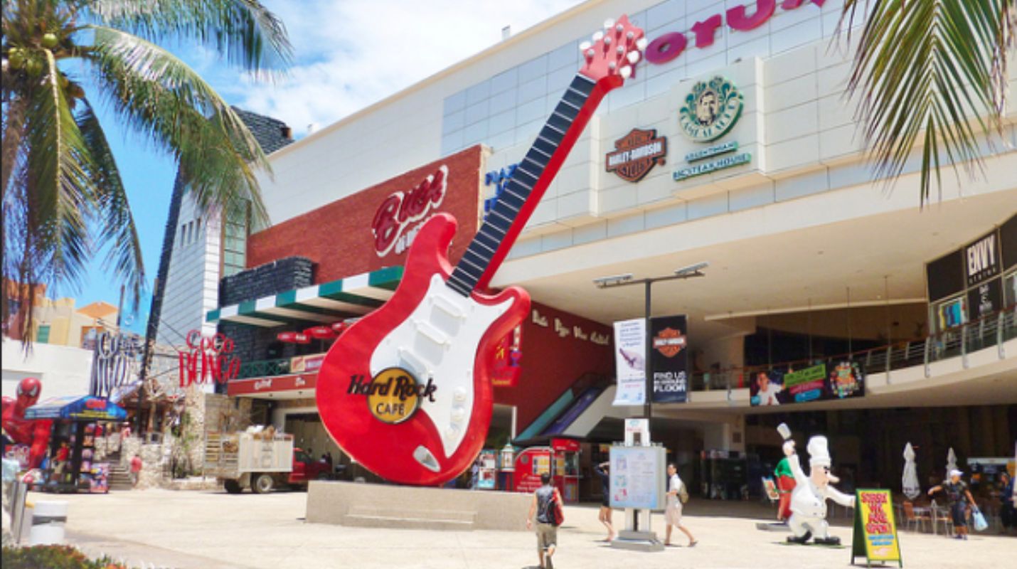Top 6 plazas comerciales en Cancún que debes conocer