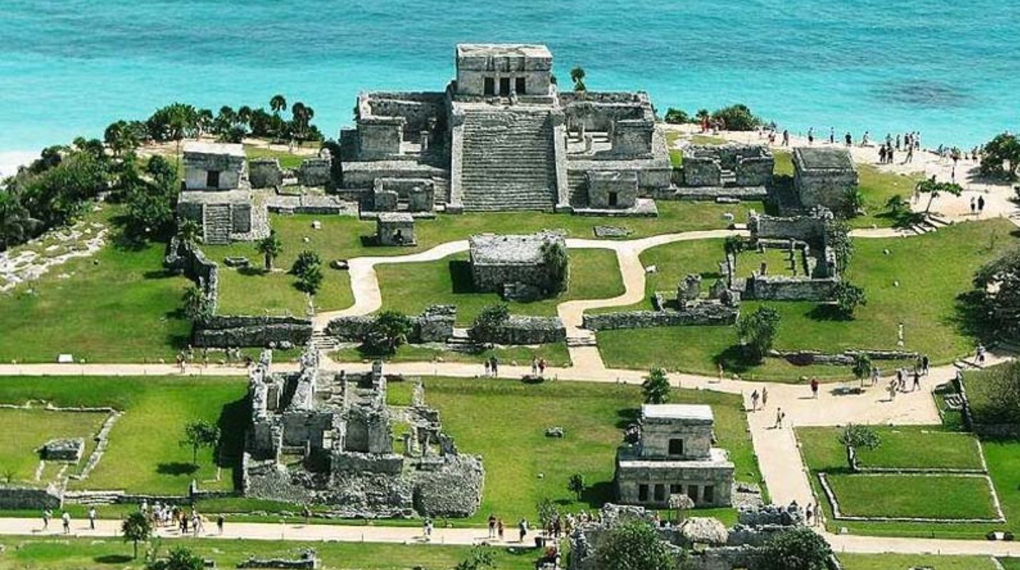 Tulum: La única ruina maya con vista al mar Caribe