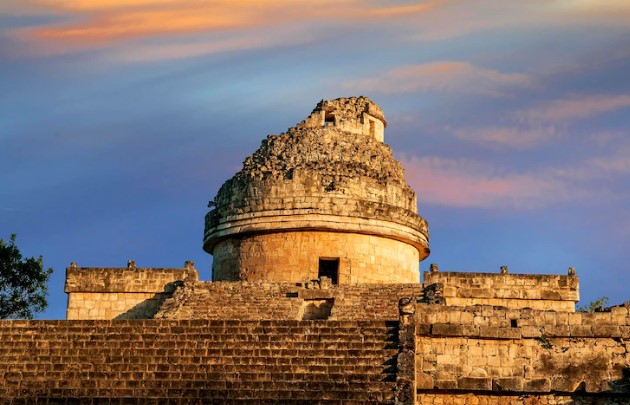 El Caracol-The Observatory in Chichen Itza