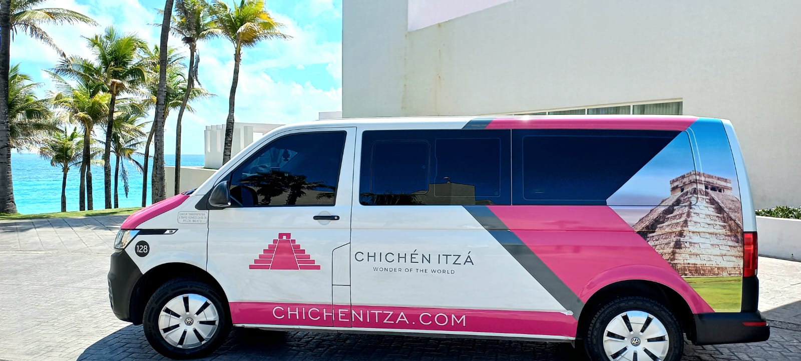 Chichen Itza private van with private drivers from Cancun to Chichen Itza