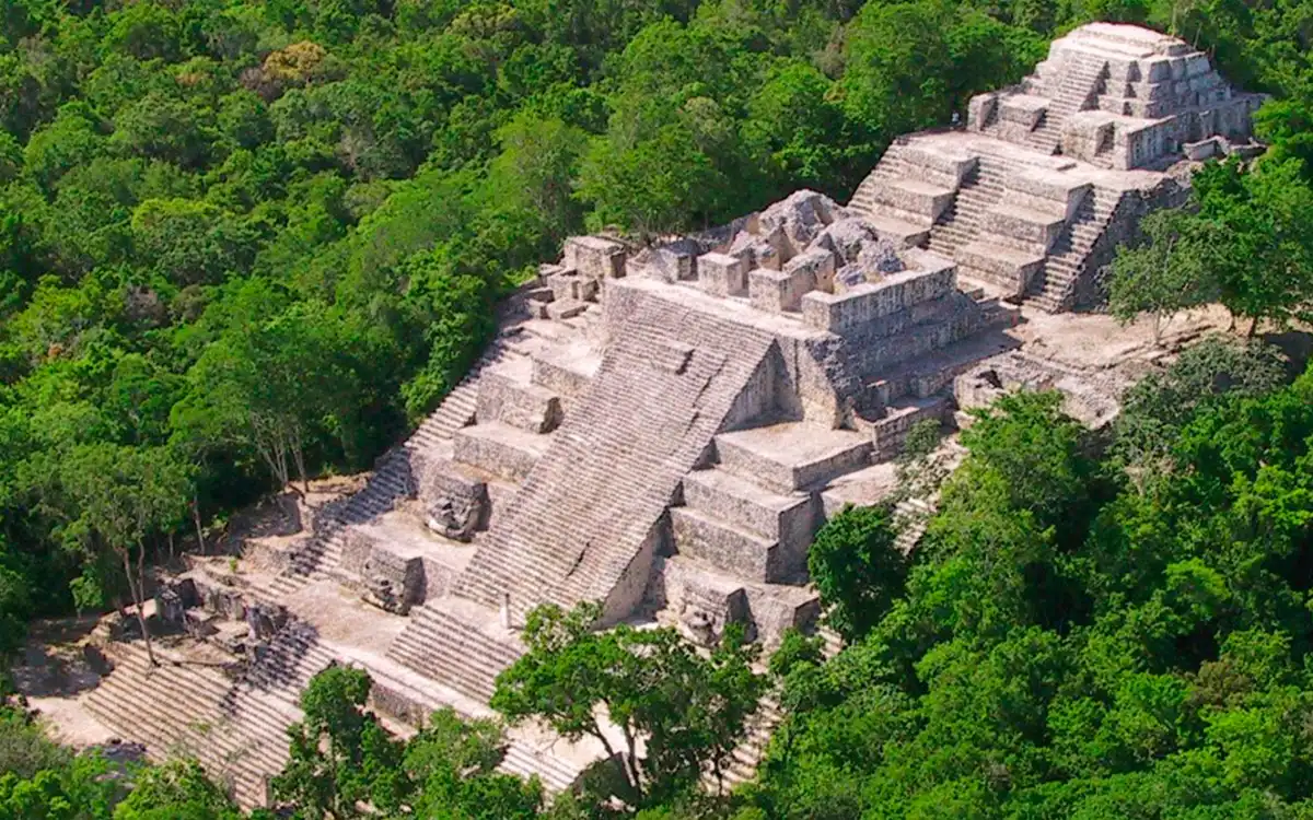 Ichkabal New Mayan Ruins near Bacalar