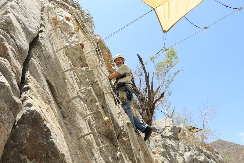 Rappelling in Los Cabos