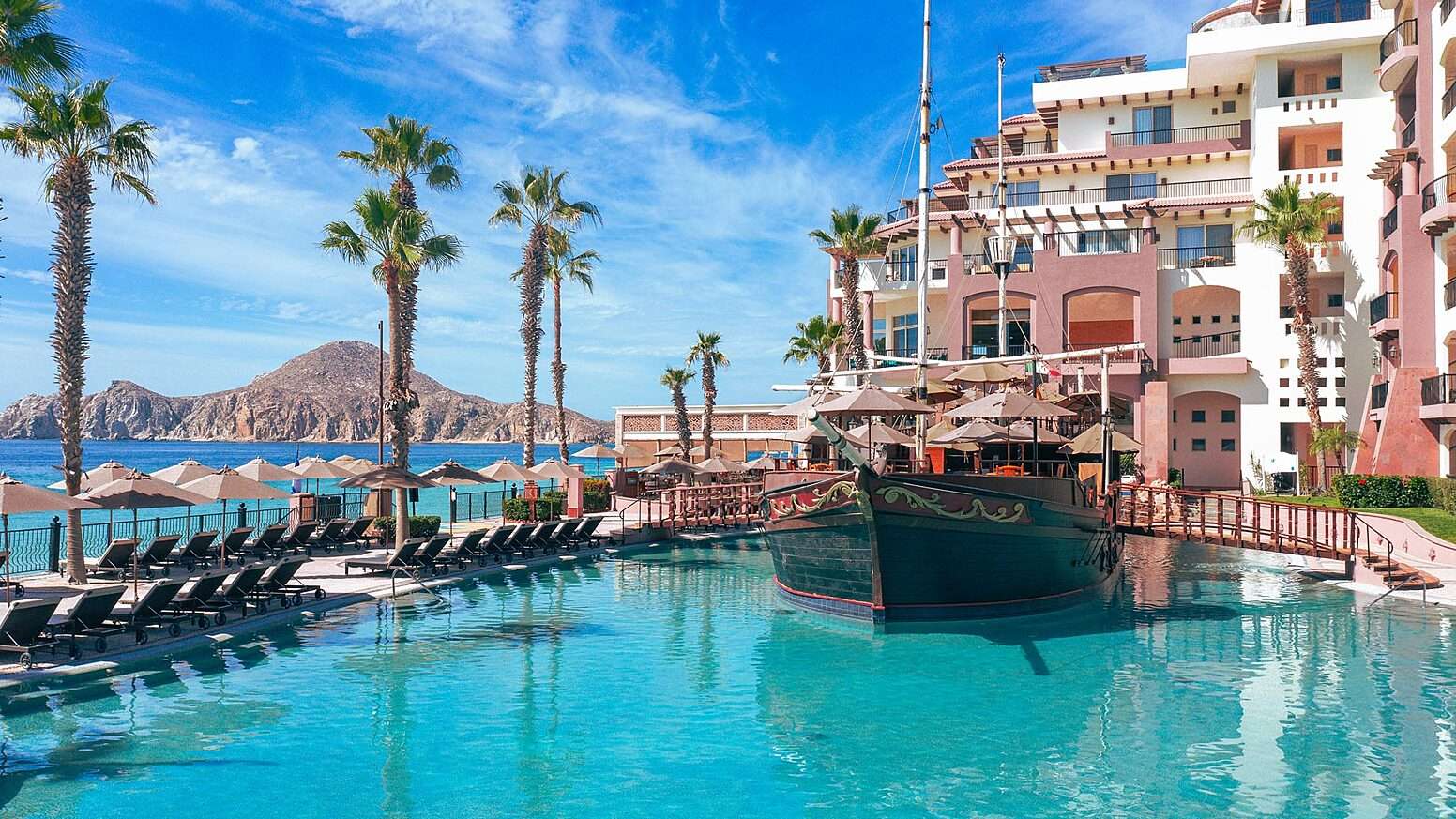 Villa del Arco Beach Resort & Spa